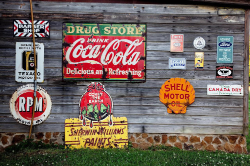 Vintage Signs on The Hot Collector