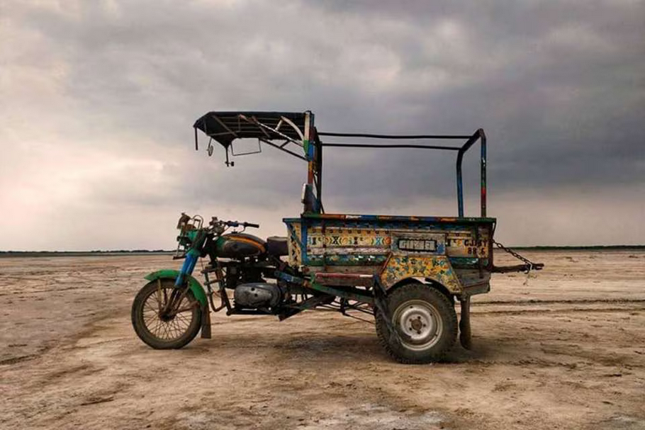 Chhakdo Rickshaw on The Hot Collector